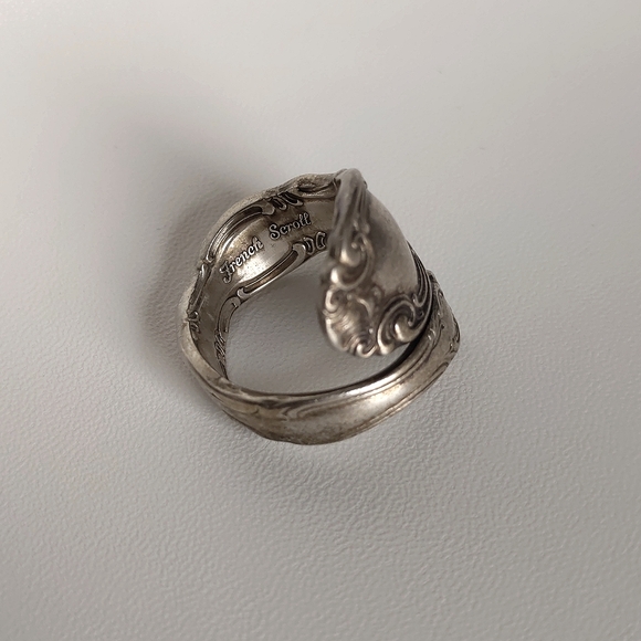 Alvin Sterling French Scroll Silver Ring - Picture 2 of 6